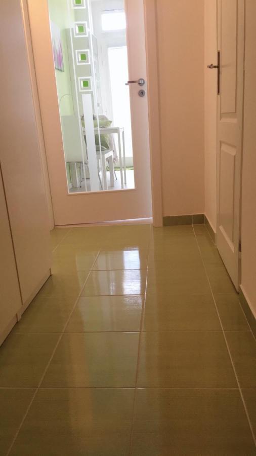 Aparthotel Square Prague 1 Екстериор снимка